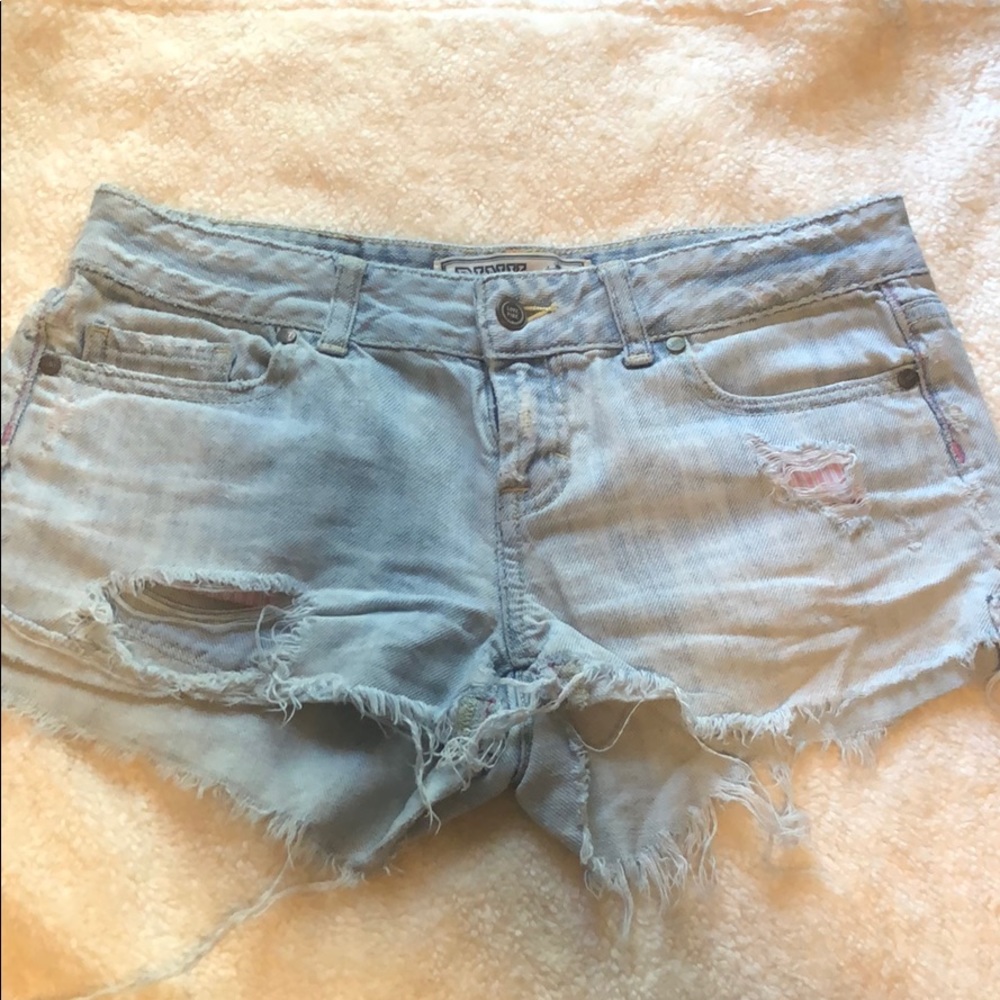 Low waist jean shorts.